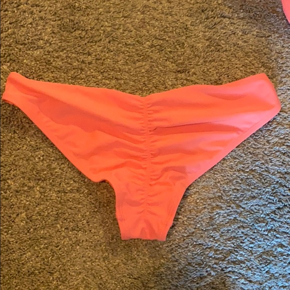 ❤️Bikini❤️ - Picture 2 of 3